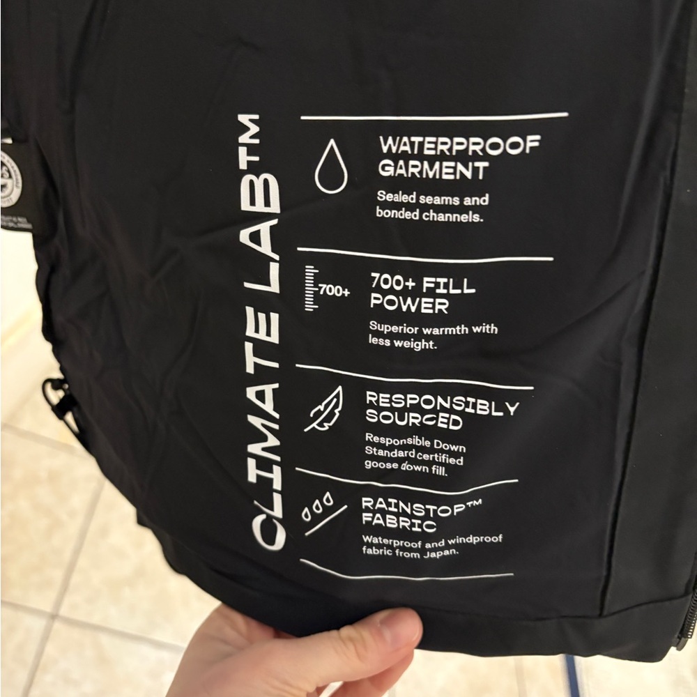 Aritzia Super Puff2o- waterproof Black Puffer Jacket - Picture 4 of 8